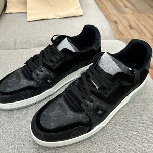 Sold New Men’s Louis Vuitton Trainers, Black, Monogram, Suede & Leather, US 14